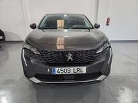 Usado Peugeot 3008 Active 131 CV (96 kW) 2021 Gris / plata SUV