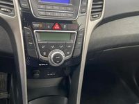 Usado Hyundai i30 GLS 110 CV (80 kW) 2013 Gris