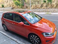 Usado VW Golf Sportsvan Sportline 150 CV (110 kW) 2015 Naranja Monovolumen
