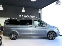 Usado Mercedes V250 Exclusive 204 CV (150 kW) 2018 Gris / plata Monovolumen