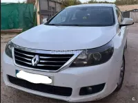 Usado Renault Latitude Privilege 150 CV (110 kW) 2012 Blanco Berlina