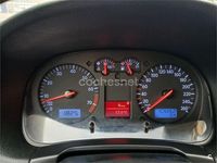 Usado VW Golf IV Conceptline 105 CV (77 kW) 2003 Rojo Berlina