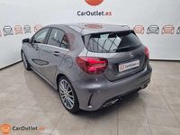 Usado Mercedes A180 122 CV (89 kW) 2018 Gris / plata Berlina