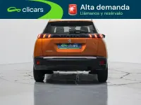 Usado Peugeot 2008 Allure 100 CV (73 kW) 2022 Naranja SUV