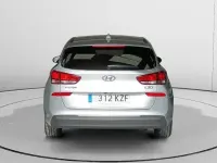 Usado Hyundai i30 GO! 120 CV (88 kW) 2019 Gris Familiar