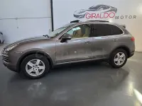 Usado Porsche Cayenne 245 CV (180 kW) 2012 Gris / plata SUV