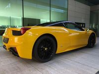 Usado Ferrari 458 570 CV (419 kW) 2012 Amarillo Descapotable