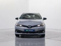 Usado Toyota Auris Hybrid 136 CV (100 kW) 2017 Gris Berlina