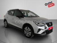 Usado Seat Arona FR 115 CV (84 kW) 2024 Gris / plata SUV
