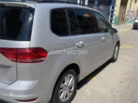 Usado VW Touran Business 115 CV (84 kW) 2019 Gris / plata Monovolumen