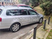 Usado VW Passat Advance 140 CV (102 kW) 2006 Gris / plata Familiar