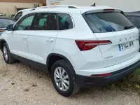 Usado Skoda Karoq Ambition 116 CV (85 kW) 2023 Blanco SUV
