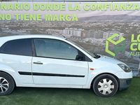 Usado Ford Fiesta Ambiente 68 CV (50 kW) 2007 Blanco Utilitario