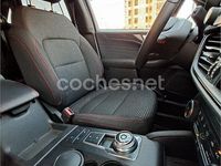 Usado Ford Kuga ST-Line 225 CV (165 kW) 2023 Gris / plata SUV