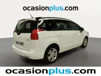Usado Peugeot 5008 Allure 120 CV (88 kW) 2015 Blanco Monovolumen