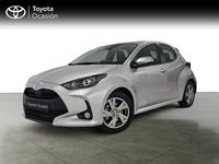Usado Toyota Yaris Active 116 CV (85 kW) 2024 Gris Utilitario