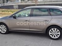 Usado Seat Leon ST Style 115 CV (84 kW) 2017 Gris / plata Familiar