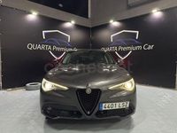 Usado Alfa Romeo Stelvio Sprint 190 CV (139 kW) 2021 Gris / plata SUV