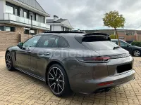 Usado Porsche Panamera Sport Turismo 440 CV (323 kW) 2018 Gris / plata Familiar