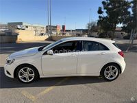Käytetty Mercedes A180 Urban 109 HP (80 kW) 2015 Valkoinen Sedan