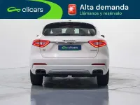 Usado Maserati Levante GranLusso 349 CV (256 kW) 2017 Blanco SUV