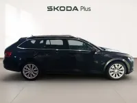 Usado Skoda Superb Style 150 CV (110 kW) 2023 Negro Familiar