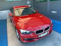Usado BMW 318 143 CV (105 kW) 2014 Rojo Familiar