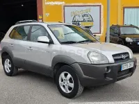 Usado Hyundai Tucson Style 112 CV (82 kW) 2005 Gris / plata SUV