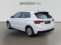 Usado Skoda Fabia 80 CV (58 kW) 2024 Blanco