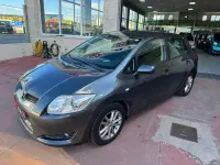 Usado Toyota Auris X-plore 101 CV (74 kW) 2009 Gris plata Utilitario