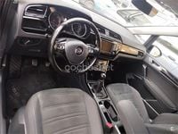 Usado VW Touran Sportline 115 CV (84 kW) 2016 Negro Monovolumen