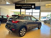 Usado Kia Stonic 101 CV (74 kW) 2021 Gris SUV