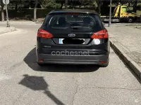 Usado Ford Focus Trend 115 CV (84 kW) 2015 Negro Familiar