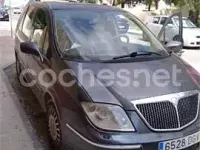 Usado Lancia Phedra 136 CV (100 kW) 2006 Negro Monovolumen