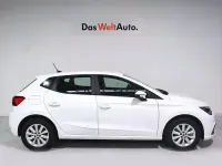 Usado Seat Ibiza Style 110 CV (80 kW) 2022 Blanco Utilitario