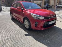 Usado Kia Rio 84 CV (61 kW) 2019 Granate Berlina
