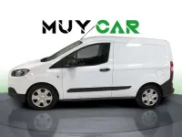Usado Ford Transit Trend 102 CV (75 kW) 2023 Blanco Van