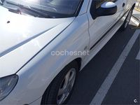 Usado Peugeot 206 90 CV (66 kW) 2003 Blanco Berlina
