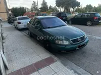 Usado Opel Omega Elegance 150 CV (110 kW) 2002 Verde Berlina
