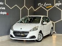Usado Peugeot 208 Style 82 CV (60 kW) 2015 Blanco Utilitario
