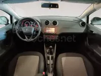 Usado Seat Ibiza CONNECT 75 CV (55 kW) 2017 Gris / plata Berlina
