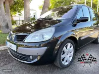 Usado Renault Scénic II 129 CV (94 kW) 2007 Negro Monovolumen