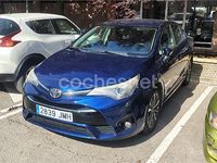 Używany Toyota Avensis Advance 143 KM (105 kW) 2016 Niebieski Sedan/Limuzyna