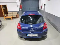 Usado Renault Clio II Dynamique 100 CV (73 kW) 2008 Azul Berlina