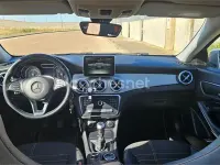 Usado Mercedes CLA200 Shooting Brake Urban 136 CV (100 kW) 2016 Gris / plata Familiar