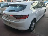 Usado Renault Mégane Zen 132 CV (97 kW) 2017 Blanco Utilitario