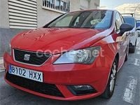 Usado Seat Ibiza Reference 70 CV (51 kW) 2014 Rojo Berlina