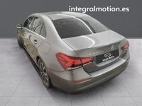 Usado Mercedes A180 115 CV (84 kW) 2020 Gris Utilitario