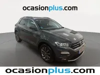 Usado VW T-Roc Advance 110 CV (80 kW) 2021 Gris SUV