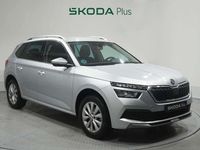 Usado Skoda Kamiq Ambition 110 CV (80 kW) 2022 Plateado SUV
